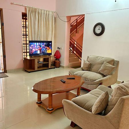 La Casa Trivandrum 4 Bhk Ac Luxury Villa At City Centre, Just 6 Kms To Airport Thiruvananthapuram Exterior foto