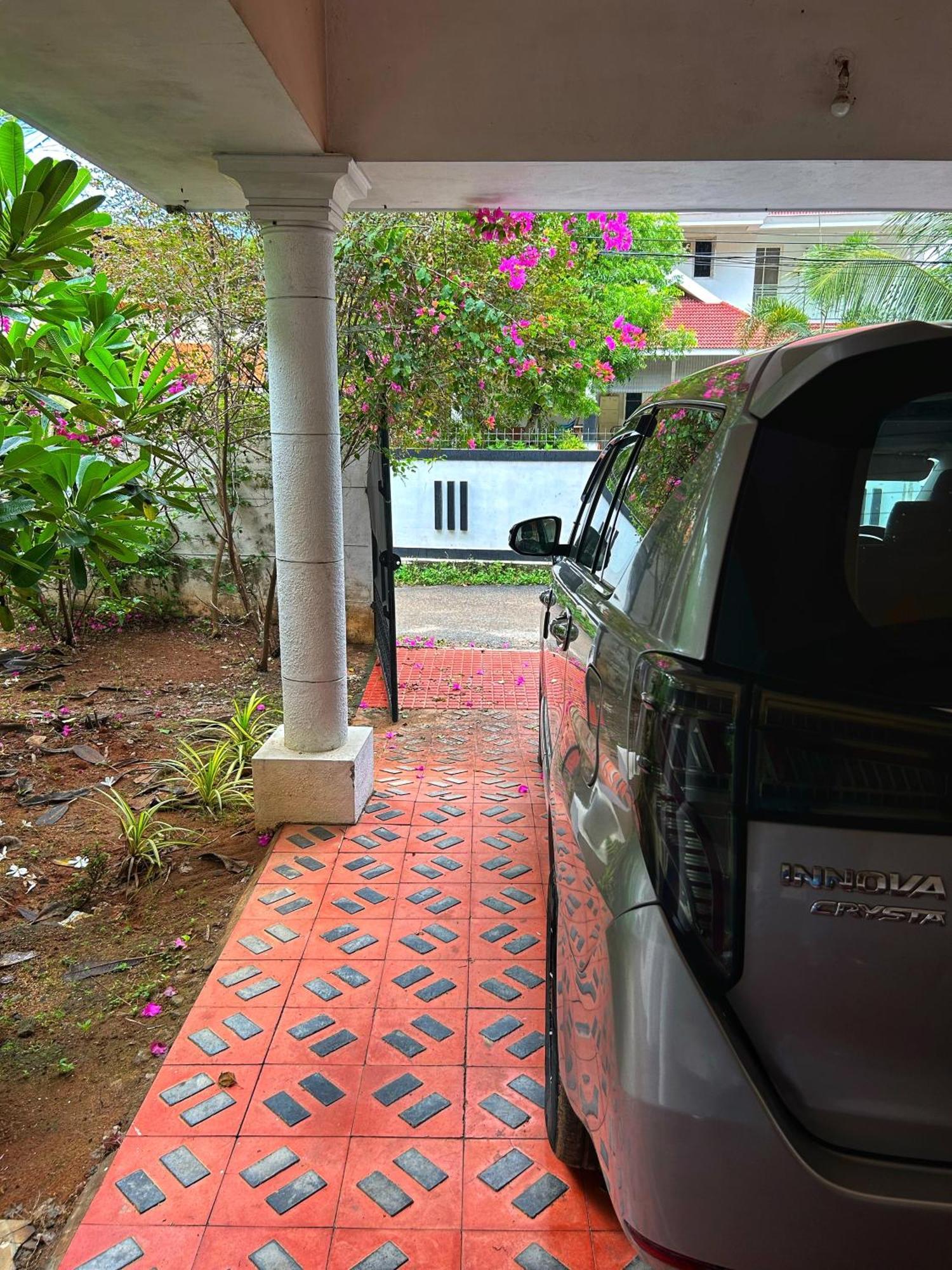 La Casa Trivandrum 4 Bhk Ac Luxury Villa At City Centre, Just 6 Kms To Airport Thiruvananthapuram Exterior foto