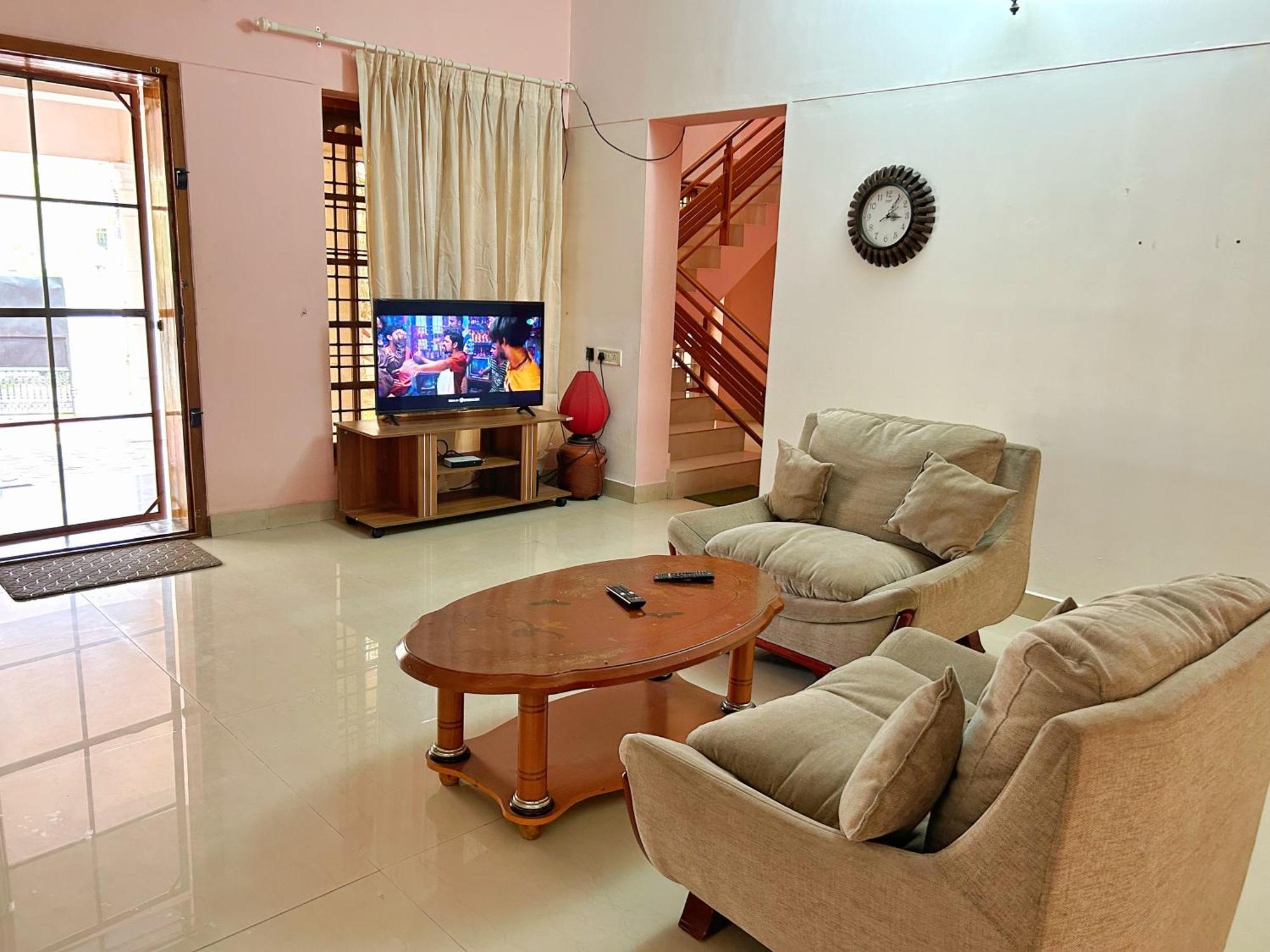 La Casa Trivandrum 4 Bhk Ac Luxury Villa At City Centre, Just 6 Kms To Airport Thiruvananthapuram Exterior foto