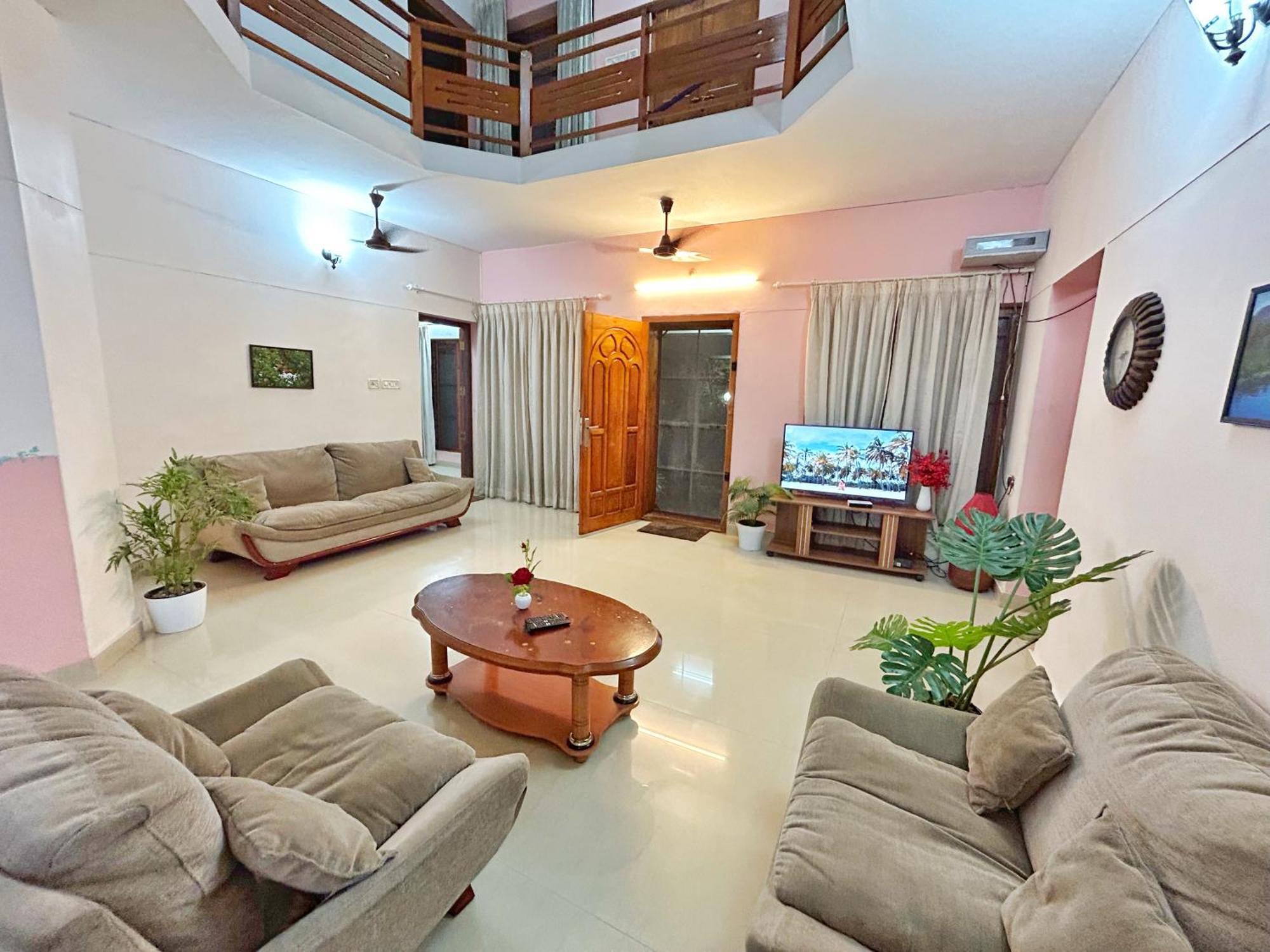 La Casa Trivandrum 4 Bhk Ac Luxury Villa At City Centre, Just 6 Kms To Airport Thiruvananthapuram Exterior foto